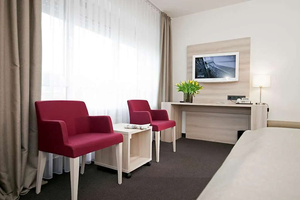 Hotel Senator Muenchen